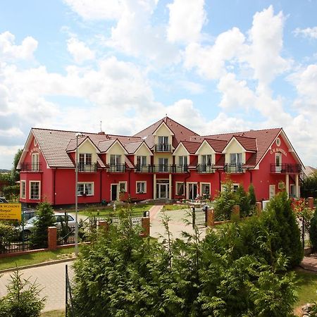 Osrodek Wczasowy Marysia Hotel Niechorze Buitenkant foto